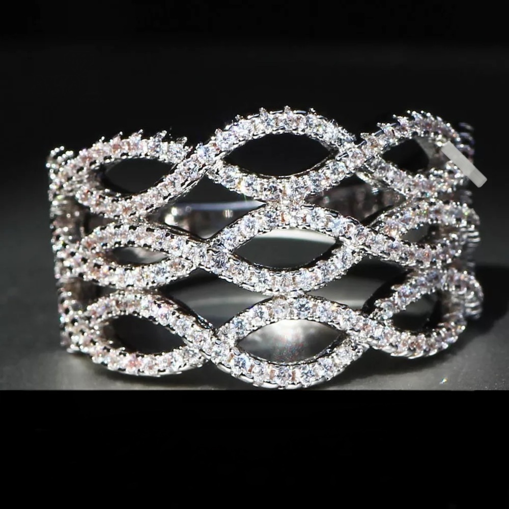 Infinity Multi-layer ring